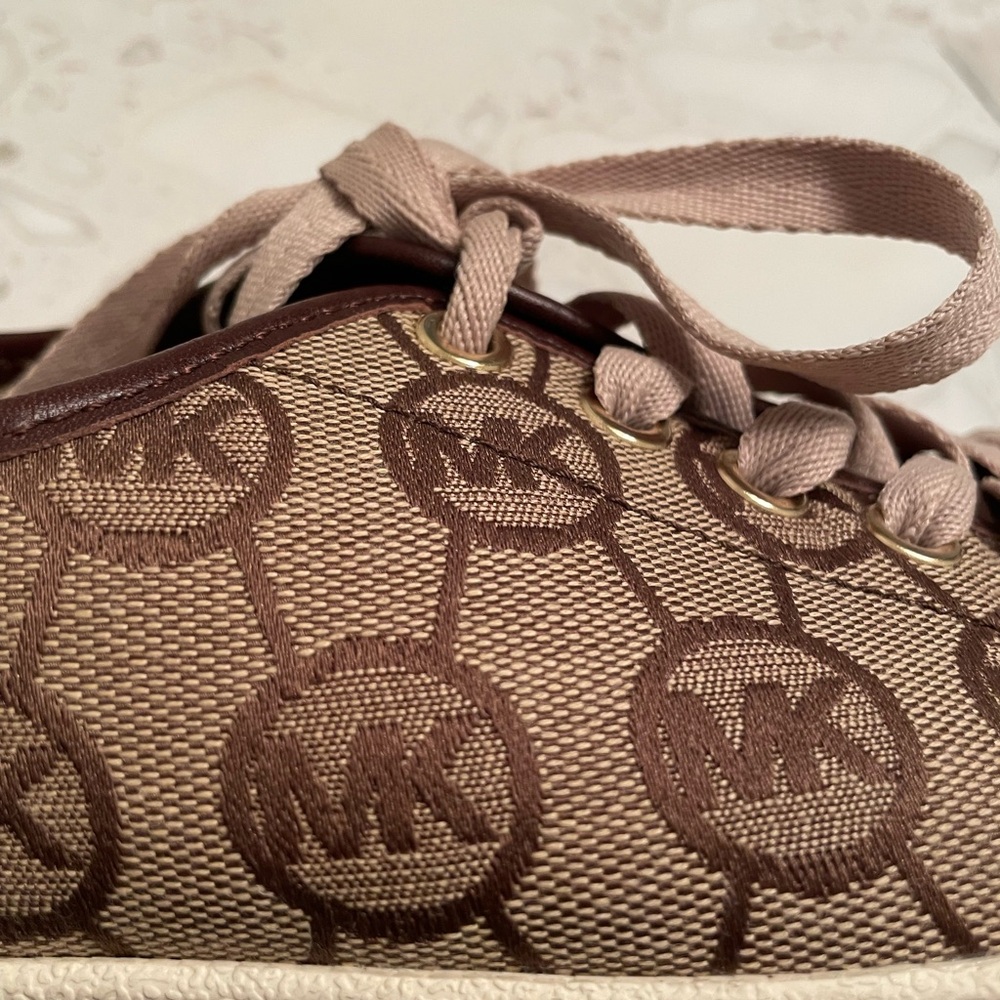 MICHAEL KORS  Tan and Brown Women's Sneakers Size 7.5 - Picture 5 of 9